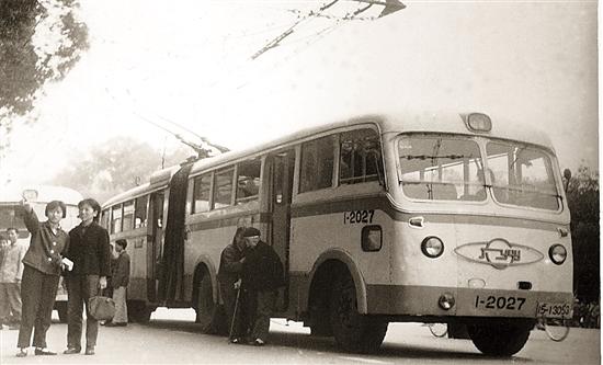 ώXϡDating_back_to_the_past_century,_witnessing_the_rich_history_of_buses_in_Guangzhou_ʷڹݼд