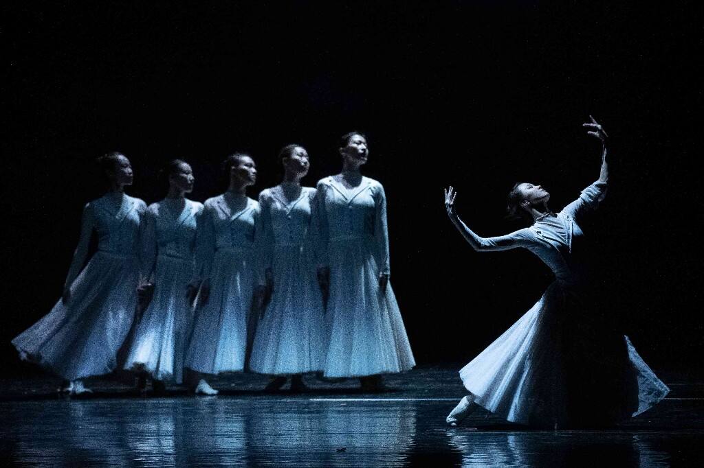 比赛节目的精彩演出