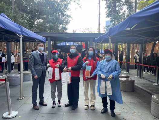 汉国中心物业为福南社区3个核酸检测点送姜茶.png