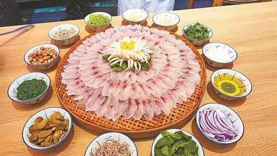 五华鱼生：匠心制作独特客家风味