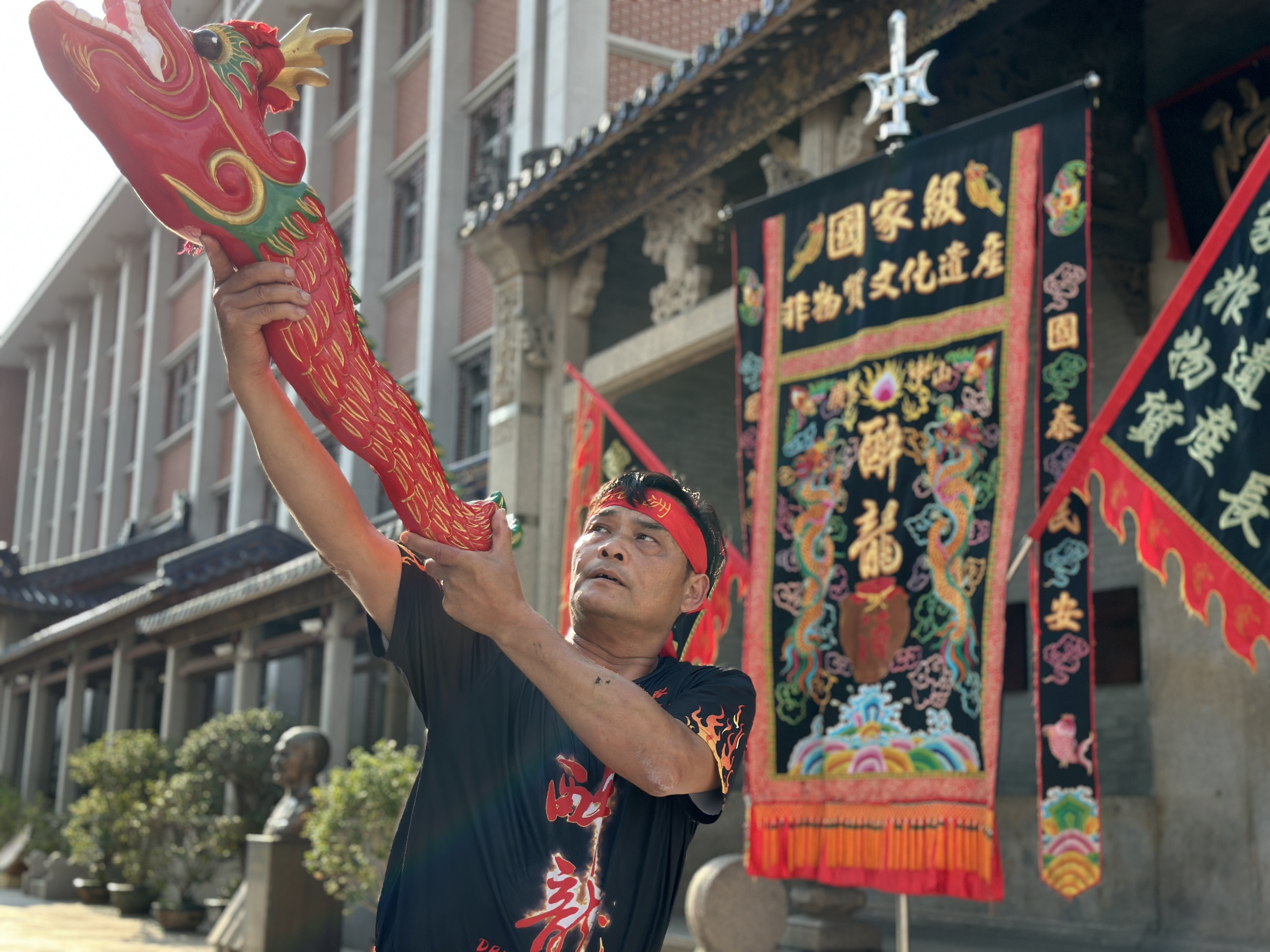 Drunken dragon dance: passed down generations in Zhongshan｜Master's Studio