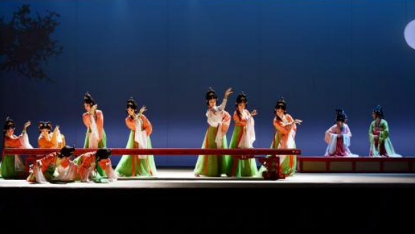 Estreia da ópera cantonense "Duplo destino bordado": História de amor da Dinastia Tang interpretada com "Bordado Guang + Ópera Cantonense"