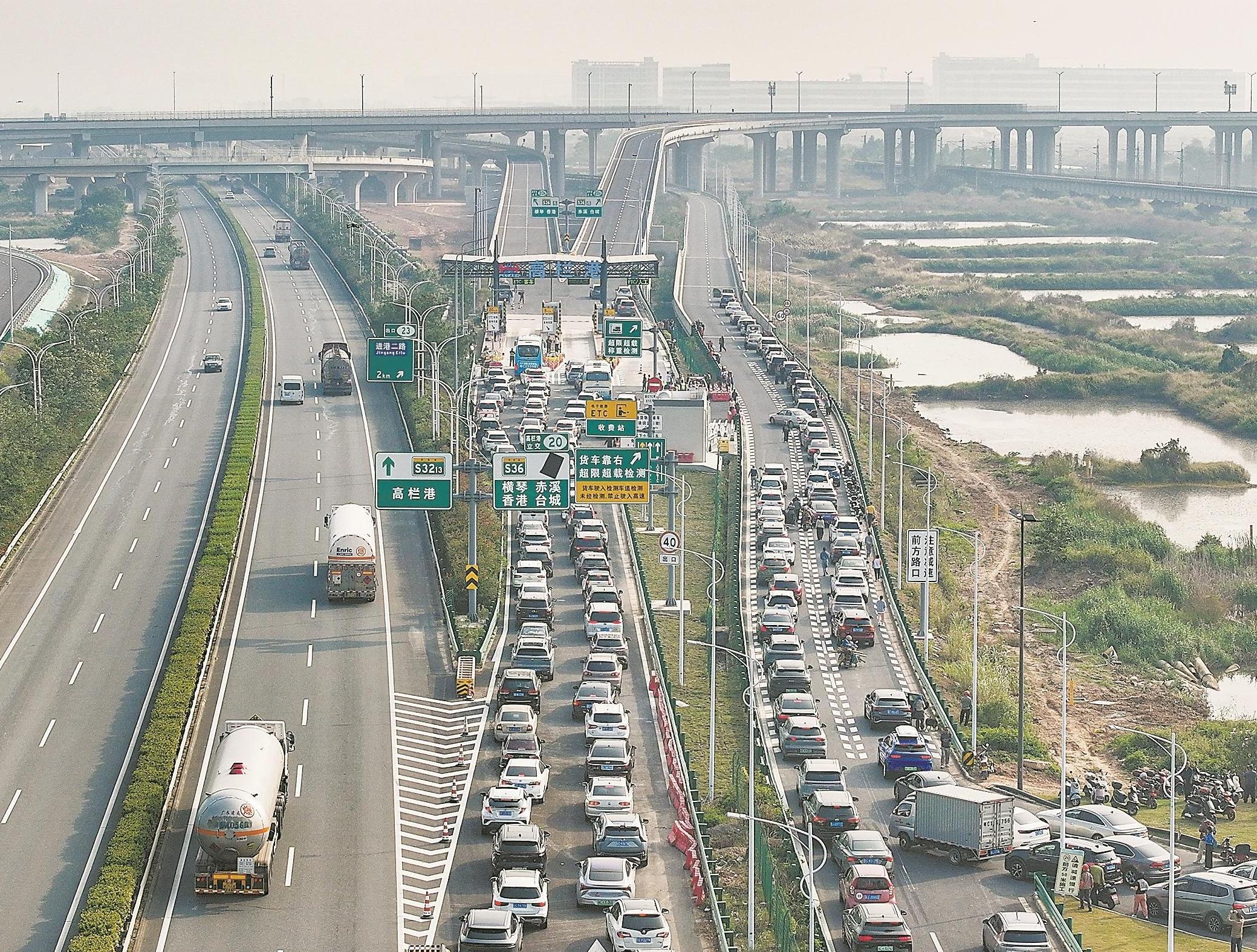 黄茅海跨海通道通车 大湾区再添“关键一横”