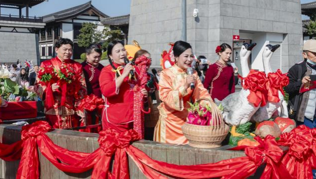 Budaya desa air Nansha ke Museum Kebudayaan Kota Guangzhou, keindahan non-warisan yang tidak berwujud perahu yang mempesona