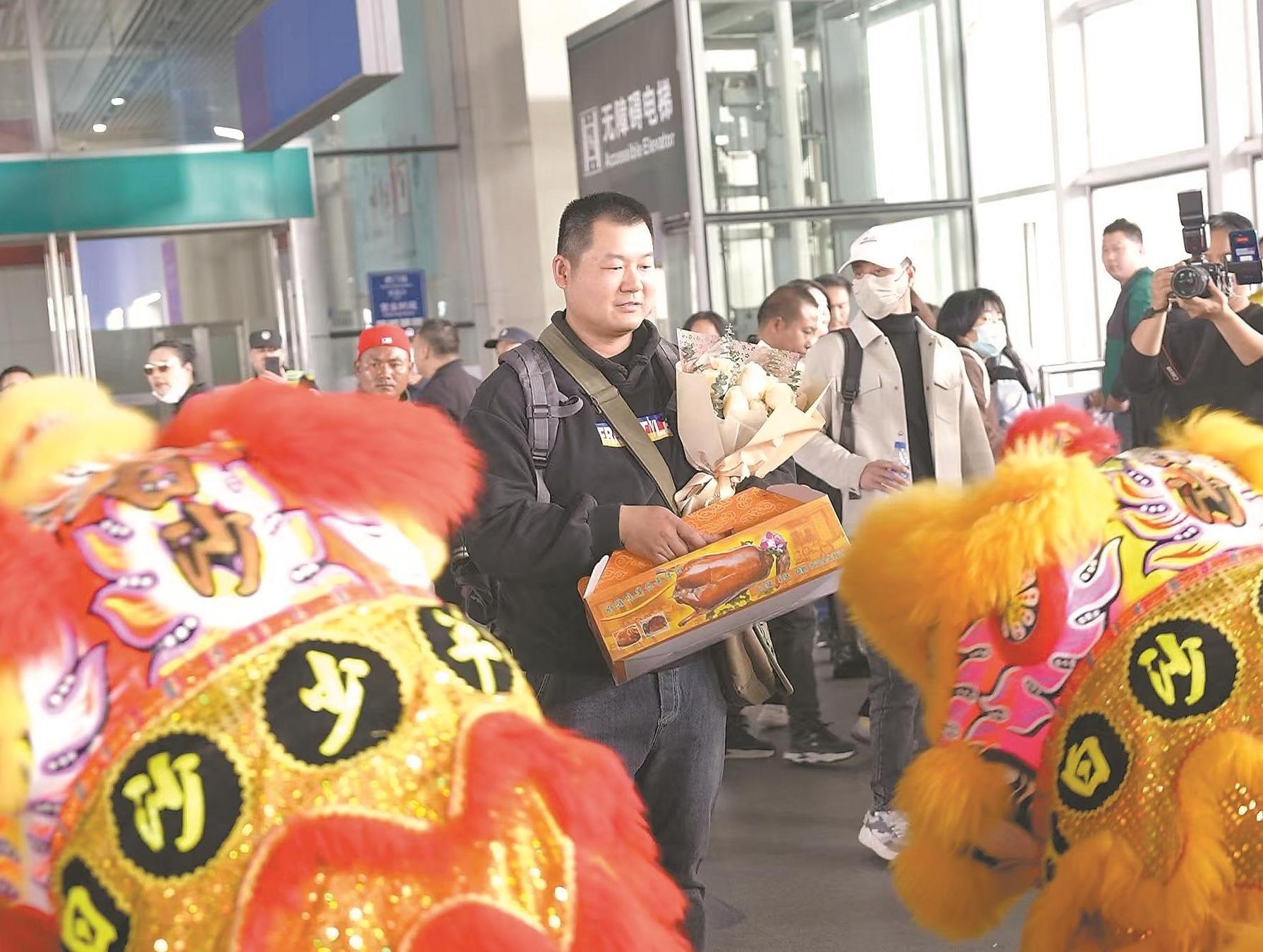 请到广东过大年｜逛花市品烧鹅 欢迎来东莞过大年