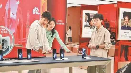 Chinese smartphone makers enter AI race