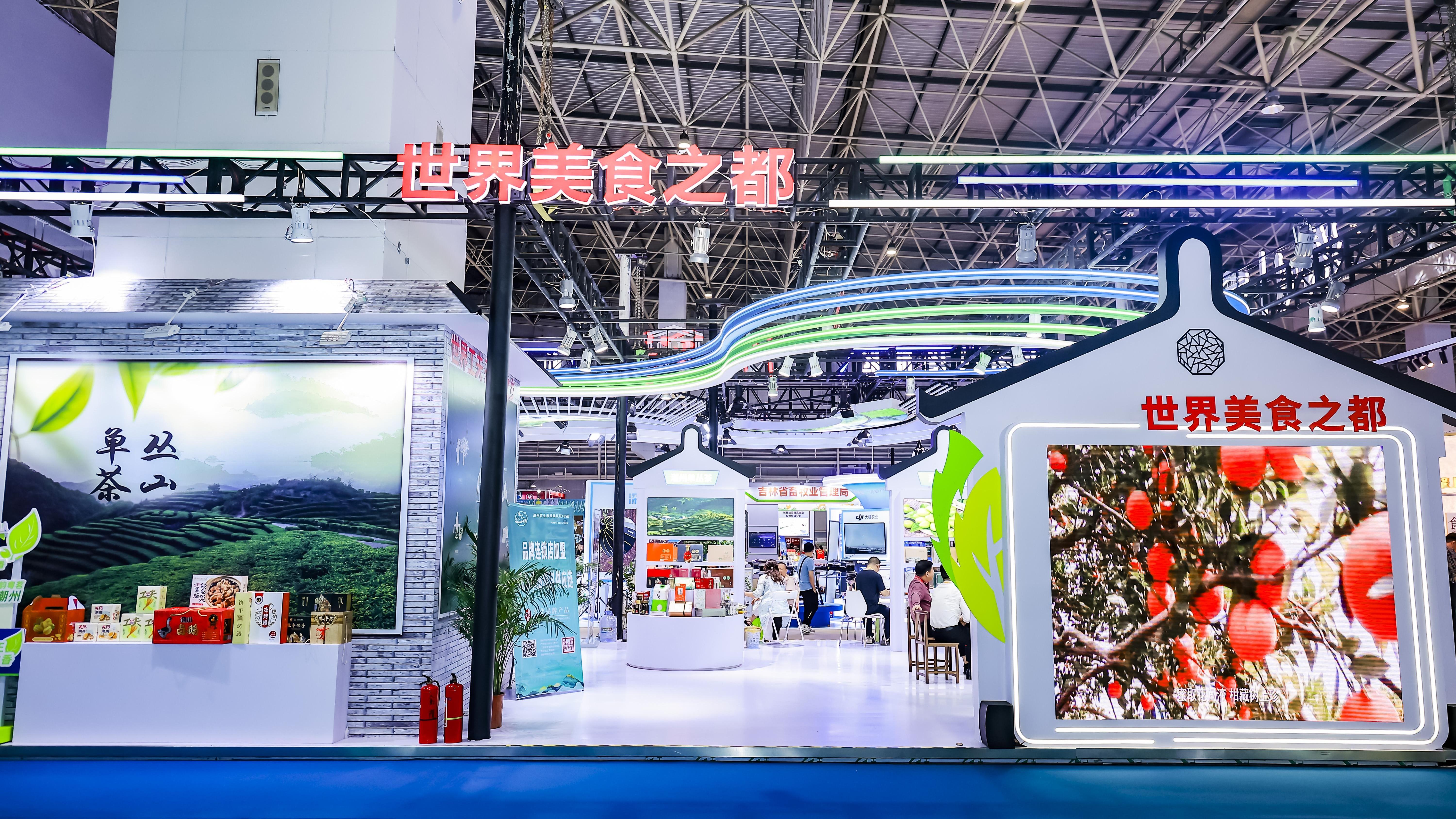 Guangdong's lychee season kicks off with a bumper harvest