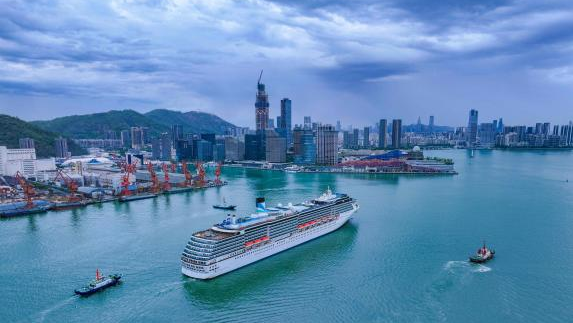 Adora Mediterranea zarpa de Shenzhen pela primeira vez