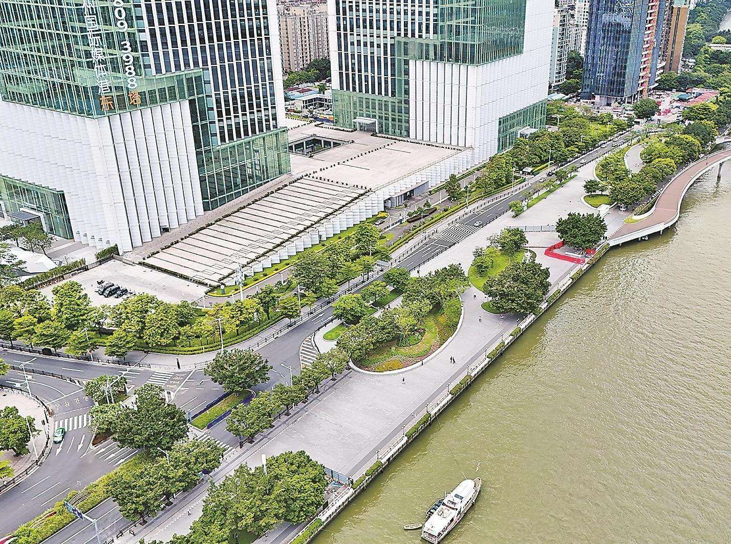  海心桥广场焕新开放