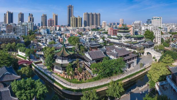  Liwan, Guangzhou: Charm of Xiguan & New Rhythm of Bai'etan, 