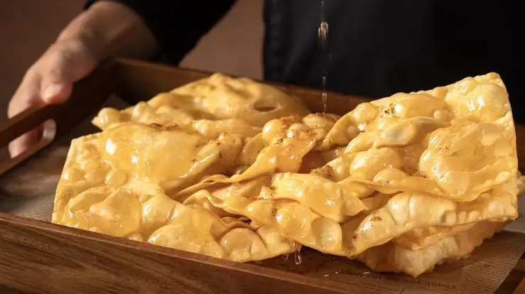  Old Flavors are Back! Guangzhou’s Wan Heung Lau Restaurant Reopens at Original Site