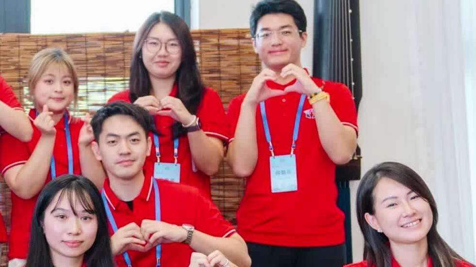  2025年广东高校优秀港澳学生领袖营在广东工业大学开营，导师们寄语港澳青年