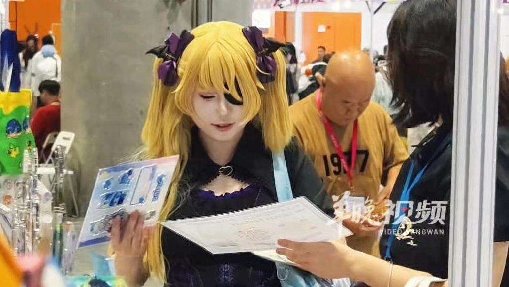 【视频】我们都来买周边了，你人呢？ | 2025CICF x AGF广州动漫游戏盛典