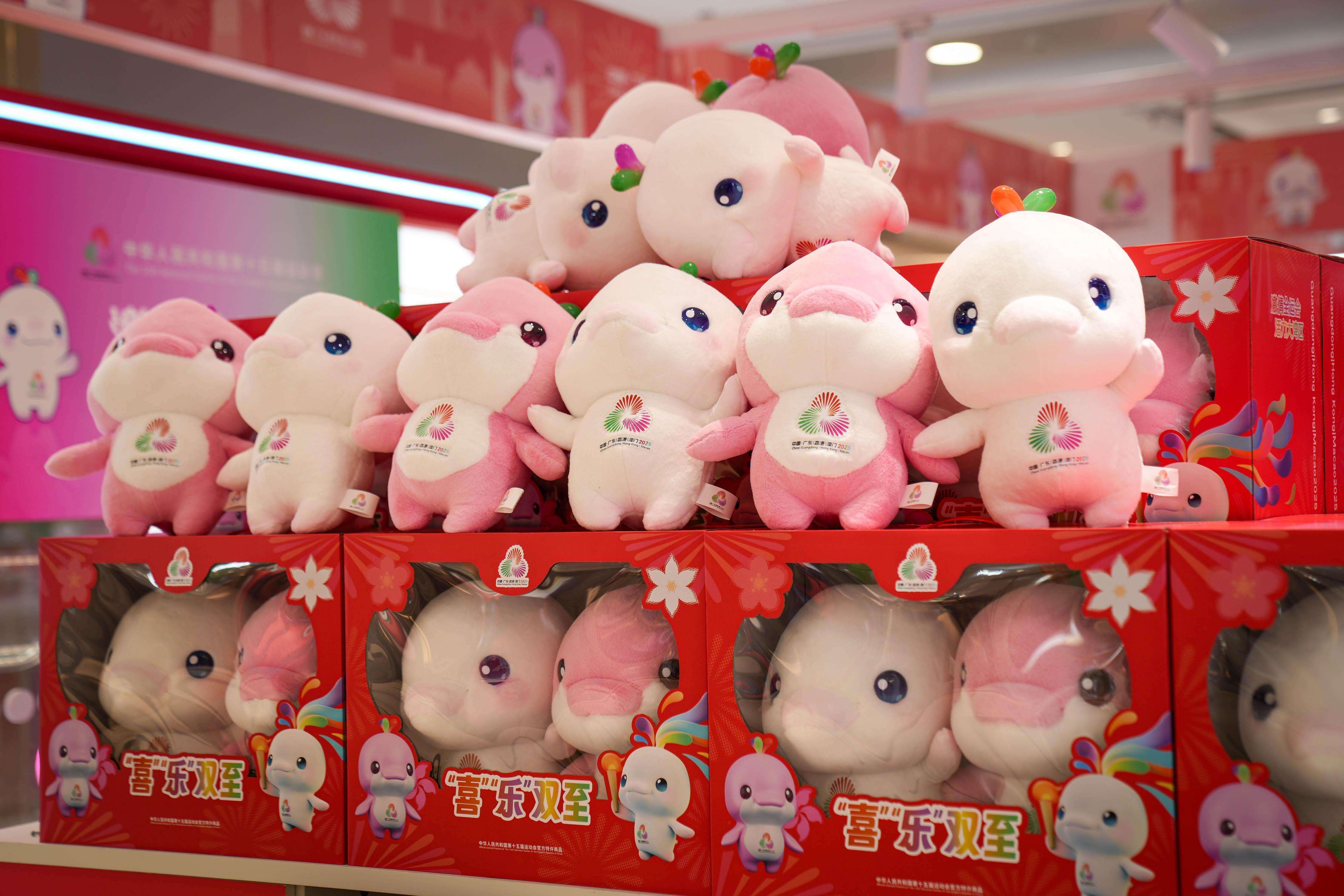  Poster丨When Canton Fair Meets the 15th National Games: How Vibrant is the Greater Bay Area?