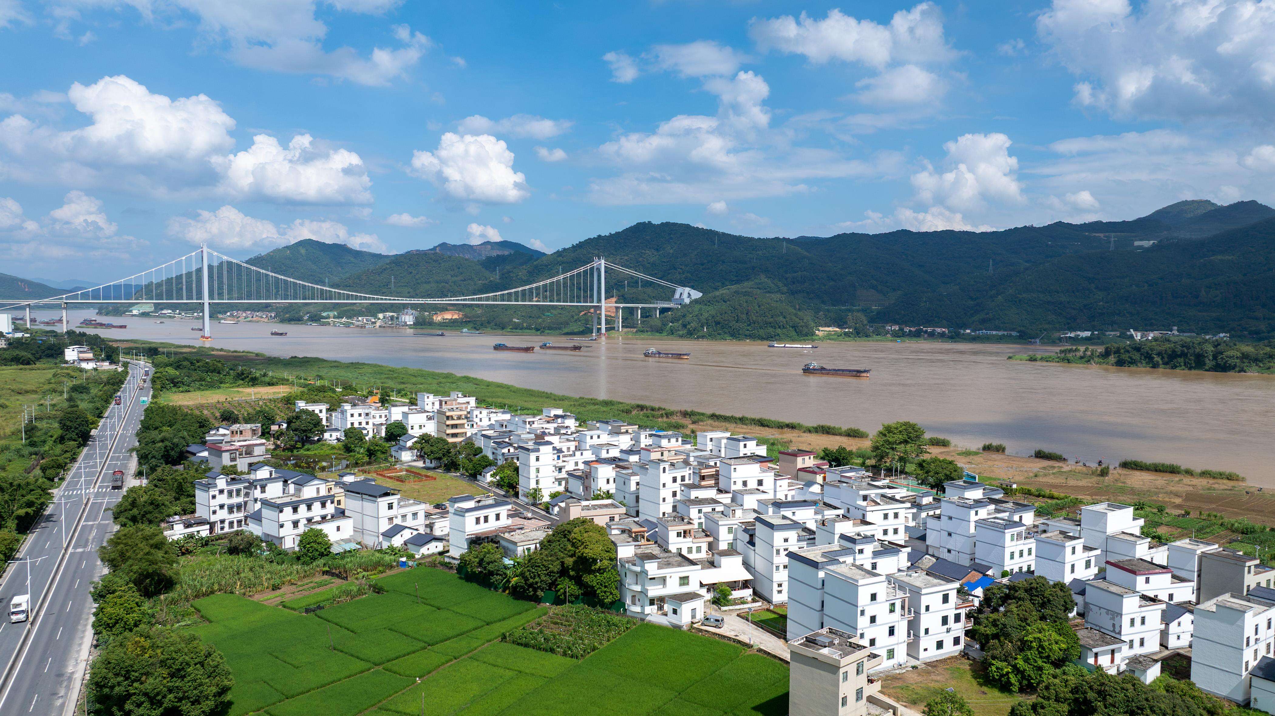  肇庆德庆县响水村：藏在墙绘里的“小幸福” | 大美岭南·百村焕新记