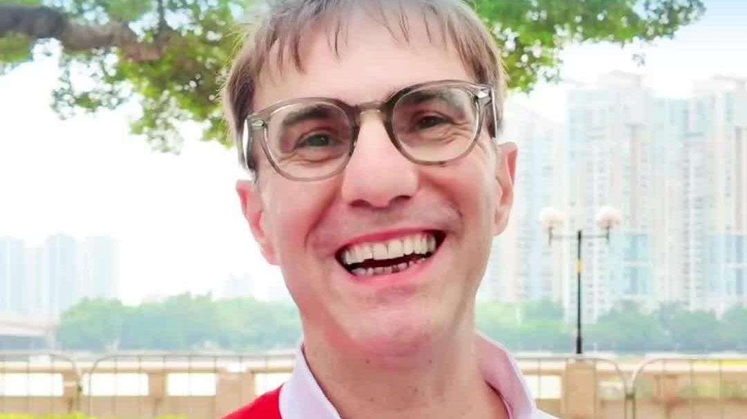  Video | Denis Bastieri, Italian torchbearer in Guangzhou:Hoping for more records be broken!