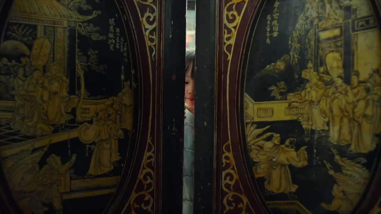  Finding the Drum Sticks for Yingge Dance