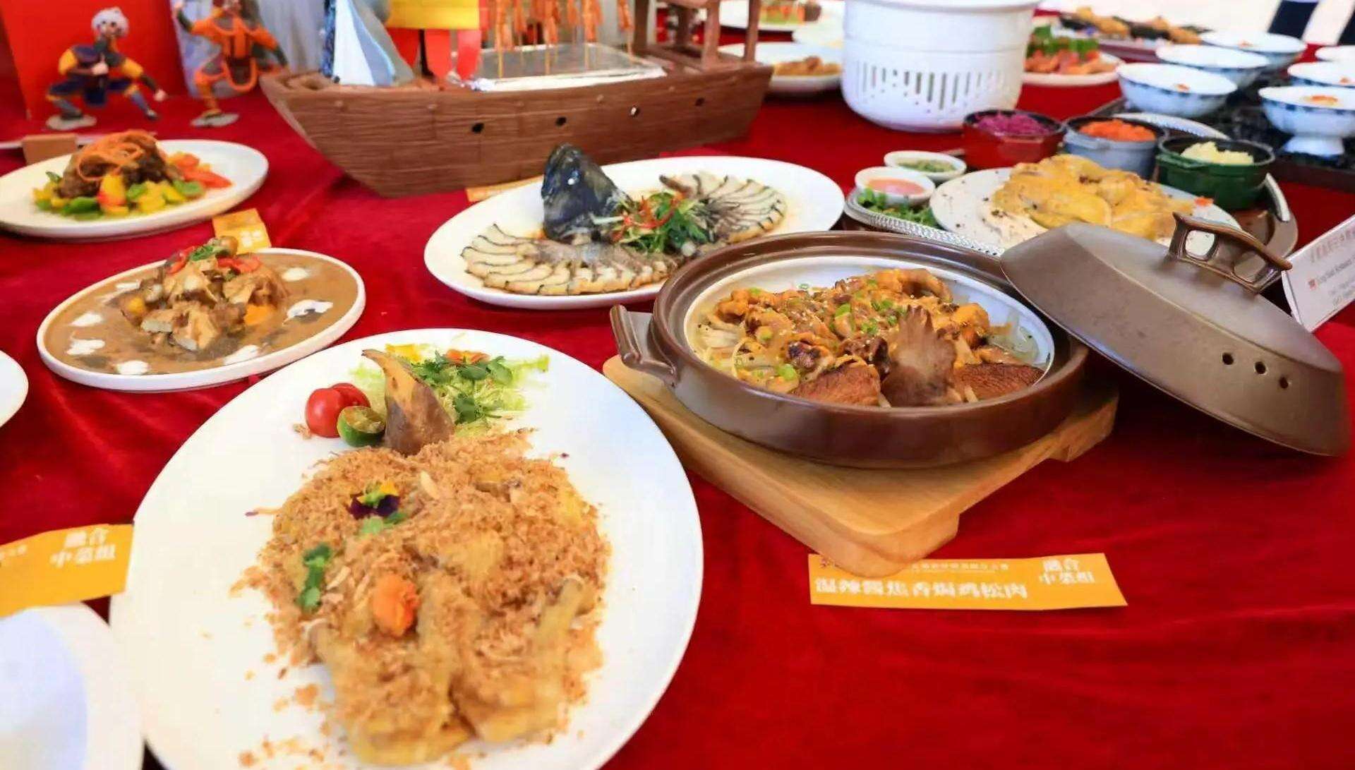  Lebih dari 80 tim dari seluruh dunia berkumpul di Shantou untuk bersaing memperebutkan gelar “World Cantonese Cuisine Chef Supreme”