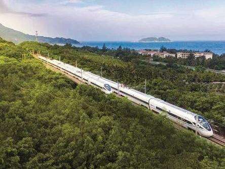 广铁新增两款主题旅游计次票 海南环岛“一票畅游”