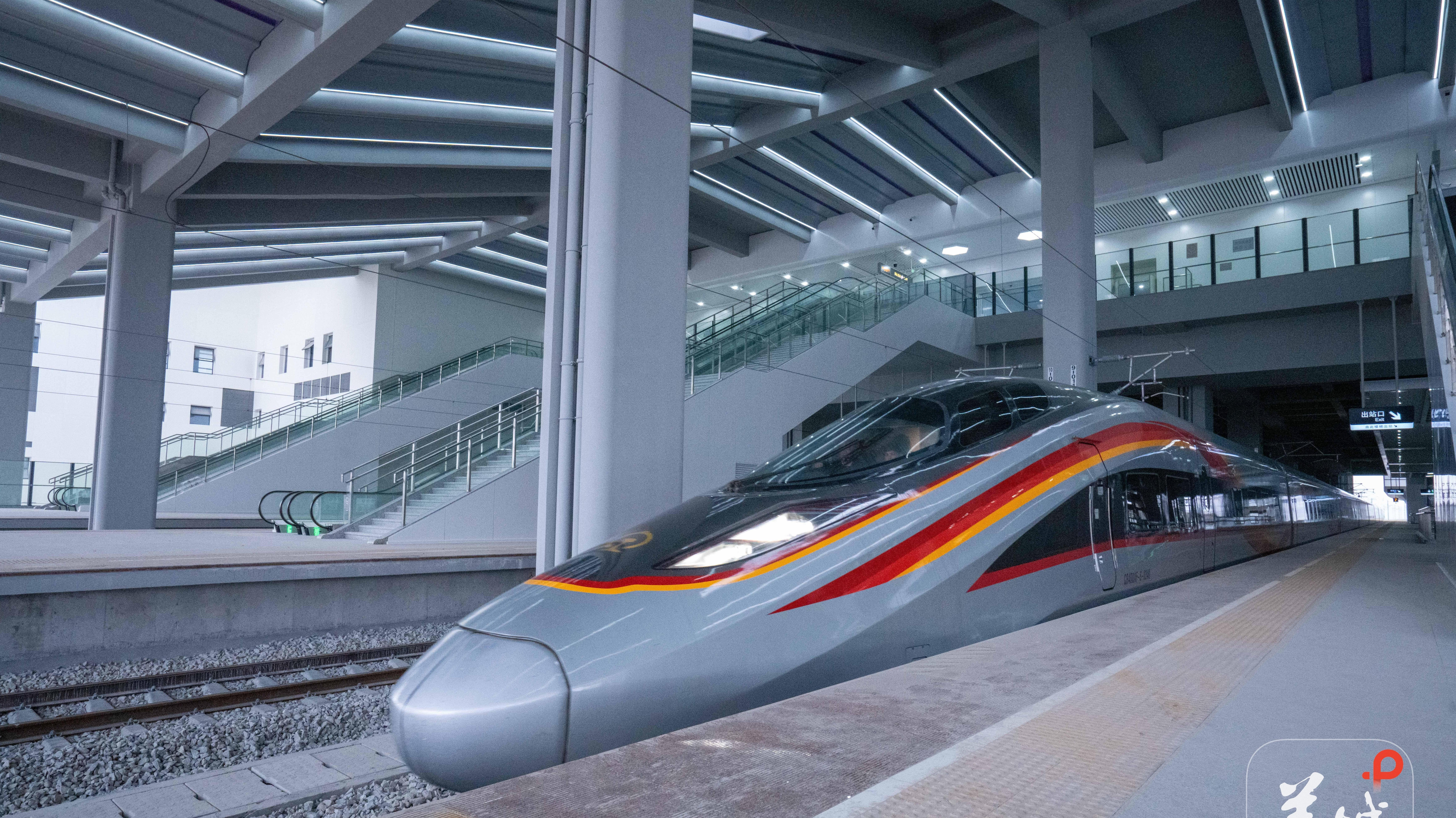 Guangzhou-Zhanjiang High-Speed Railway to open on Dec. 22nd