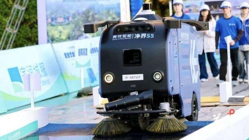 Shenzhen leads Chinese cities in unmanned delivery