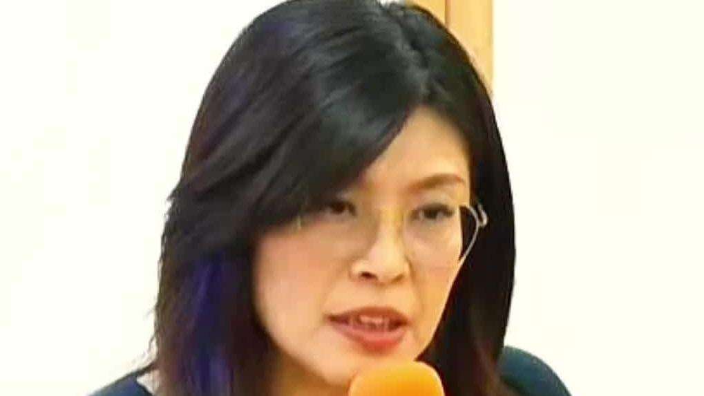 【视频】郑丽文对话青年学子：希望两岸和平，台湾经不起战火摧残