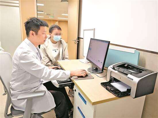 Guangdong to roll out medical policy for convenience of people from New Year's Day