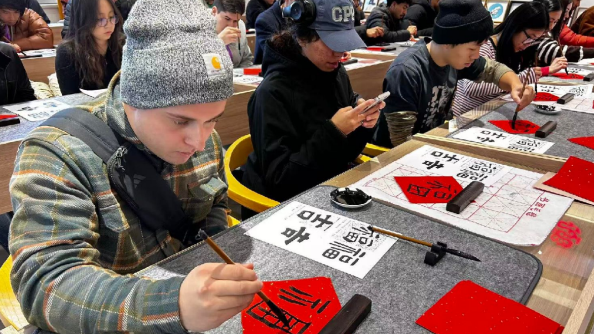 美国飞虎队友好协会科技青年访华交流圆满举行 | 美国快讯