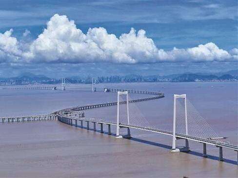  交通大省广东“路衍经济”火爆